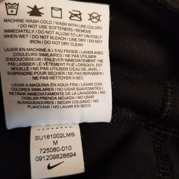 {M} Nike Soul Cycle Capri Leggings - Picture 8 of 8